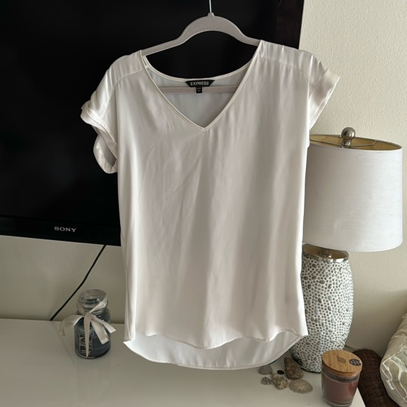 White silk shirt - Picture 1 of 2
